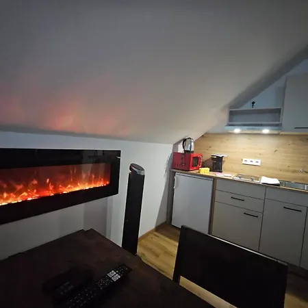 Eichholzer Apartment *